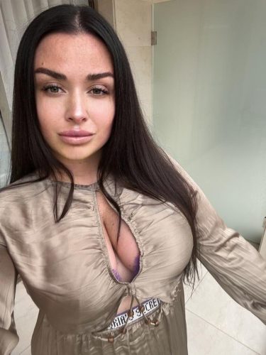 Эскорт модель Молли