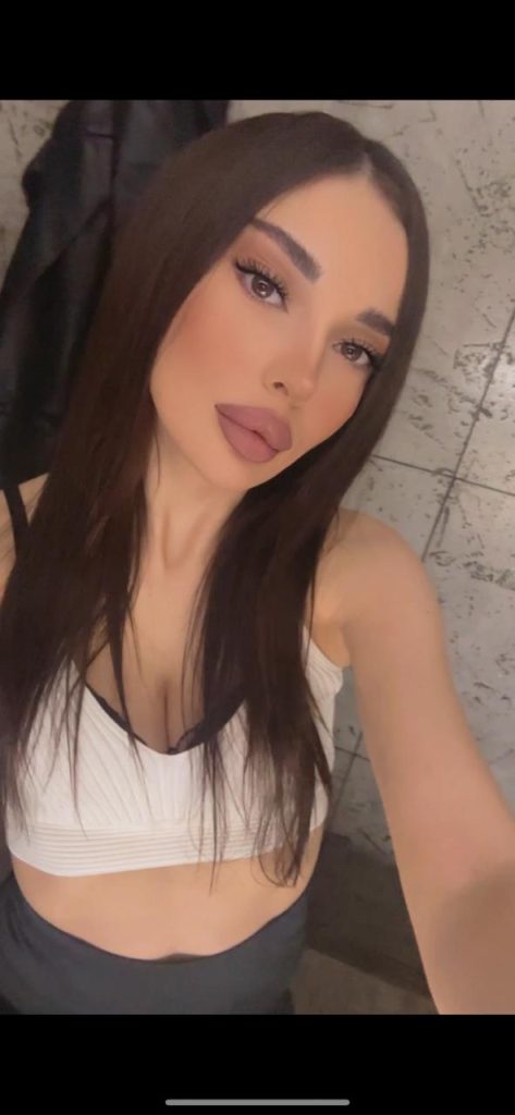 Эскортница Дита в Москве